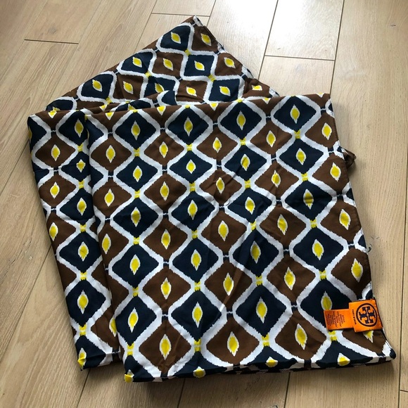 Tory Burch Geometric Cotton Scarf in Brown - Picture 1 of 4